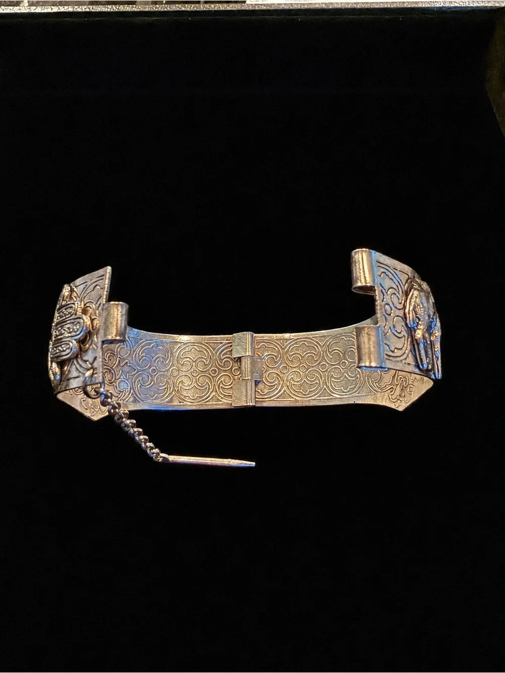 1950-1960s Egyptian Revival Nomadic Designed Silver Cuff Bracelet